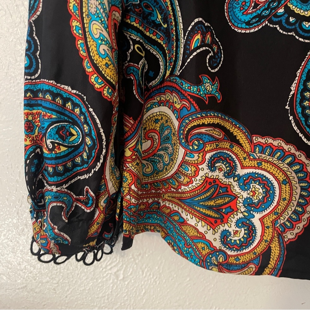 J.Crew Black Silk Paisley Blouse Picot Trim Button Back Size 2 - Picture 2 of 9